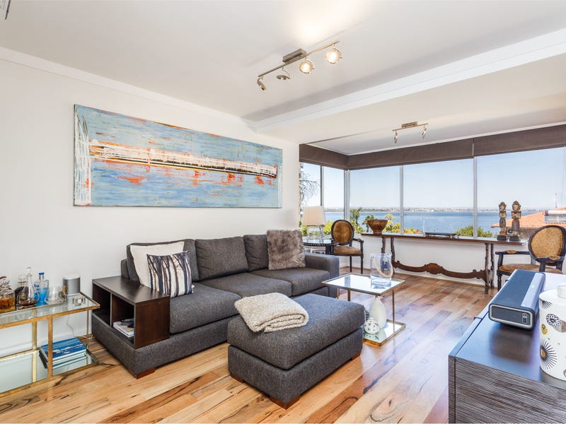 Executive Apartment With River Views