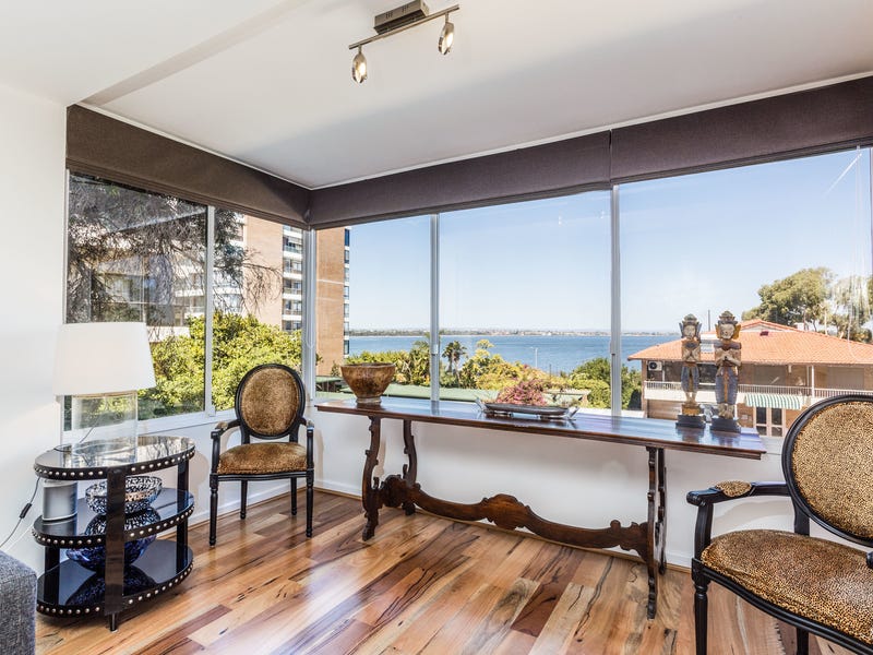 Executive Apartment With River Views 3