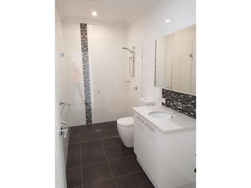 Luxury Unit in Burns Beach 4