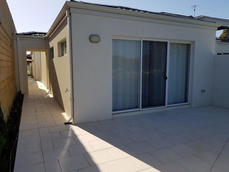 Luxury Unit in Burns Beach 9