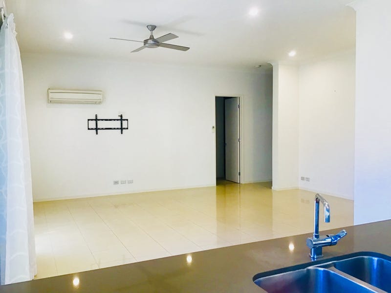 European Living at Beautiful Emerald 7