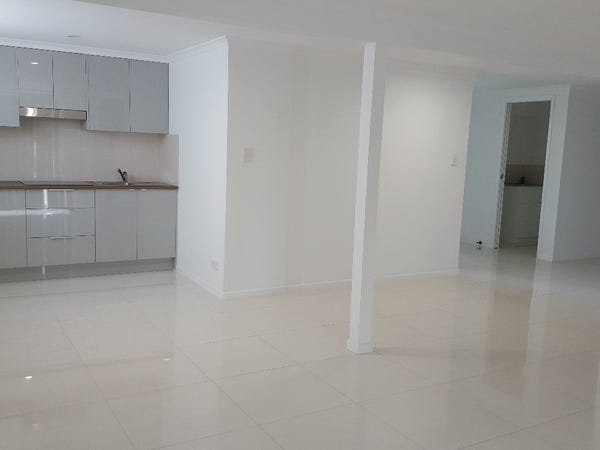 Newly Renovated 2 Kitchen + 2