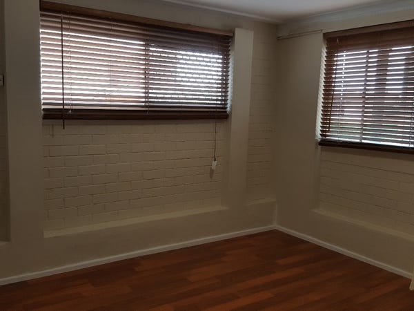 Newly Renovated 2 Kitchen + 15