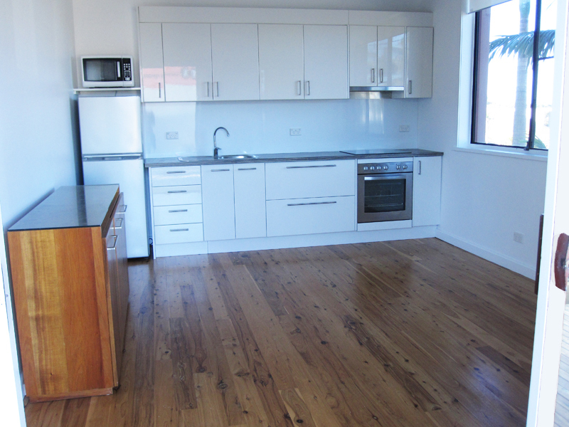 NORTH CURL CURL, BEACHSIDE, GARDEN 5