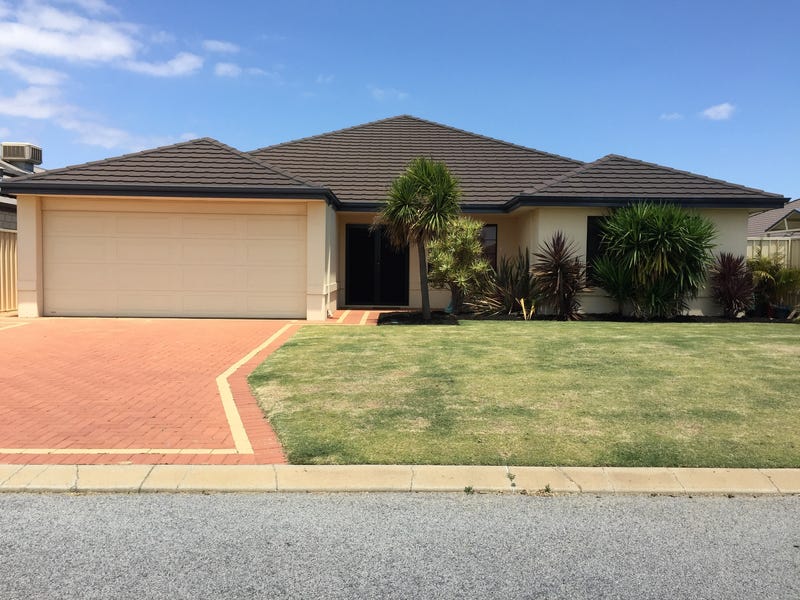 Spacious Home 4 Large Bedrooms and a Study