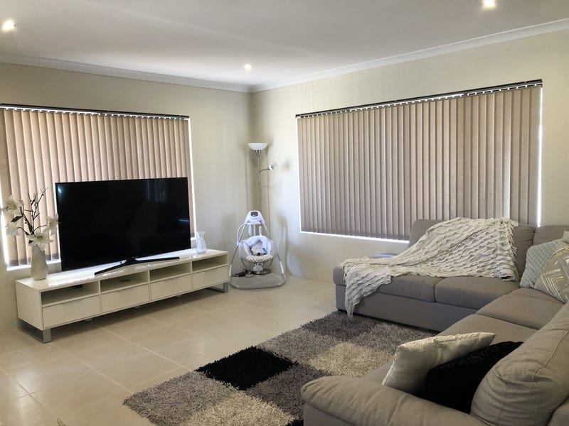 Spacious Home 4 Large Bedrooms 4