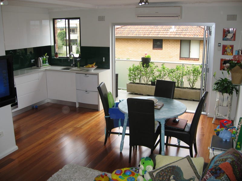 TOP FLOOR GEM, PRIME LOCATION- 4