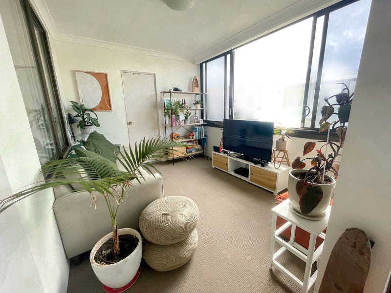 Modern Maroubra Beachfront Apartment 4