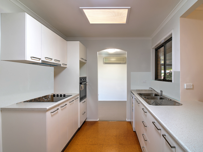 LEASED- RENOVATED 3 BEDROOM FAMILY 2