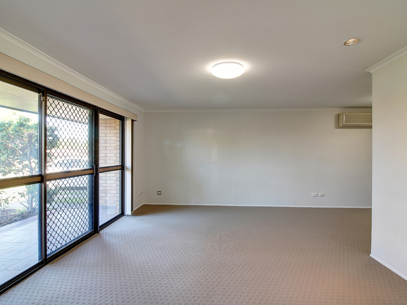 LEASED- RENOVATED 3 BEDROOM FAMILY 3