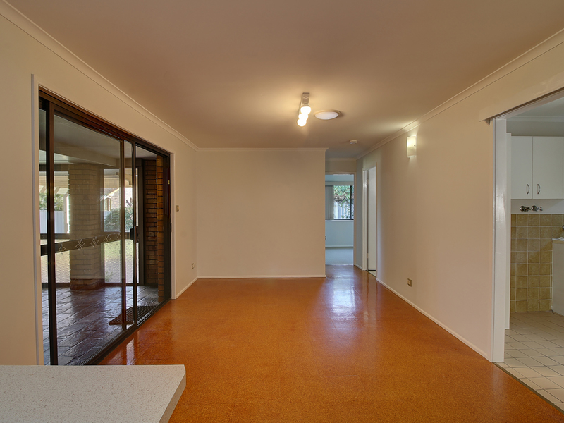 LEASED- RENOVATED 3 BEDROOM FAMILY 6