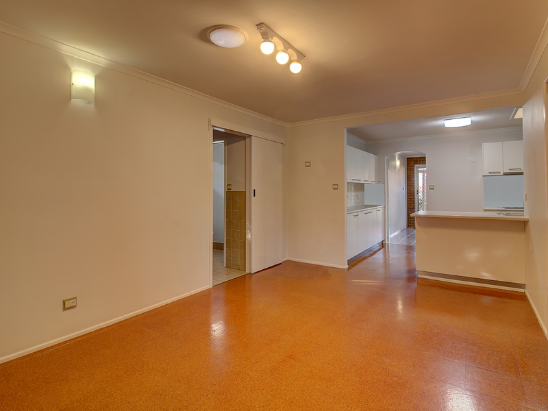 LEASED- RENOVATED 3 BEDROOM FAMILY 7