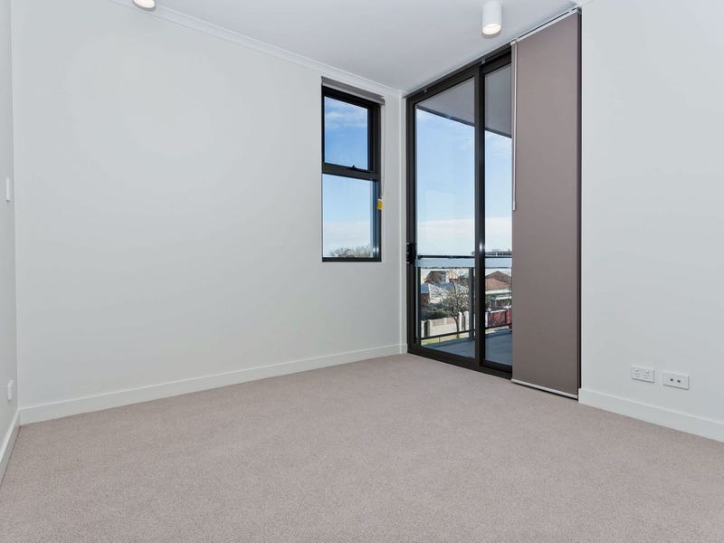 Stylish & conveniently located Highgate 11