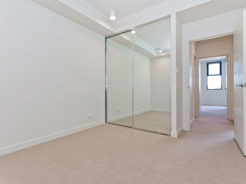 Stylish & conveniently located Highgate 13