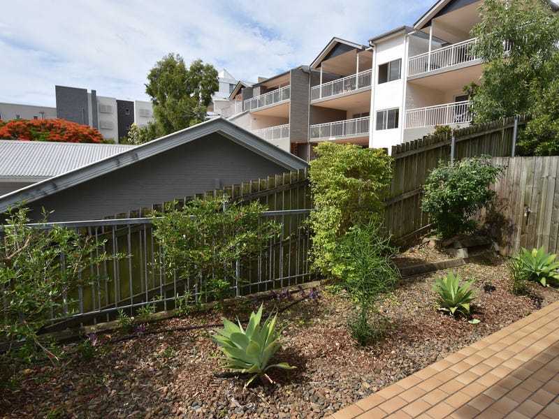 Air Conditioned Centrally Located Apartment 10