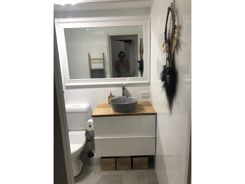 Freshly Renovated Ground Floor Unit 7