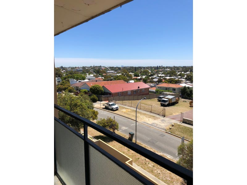 Bright 2 bedroom unit with 5