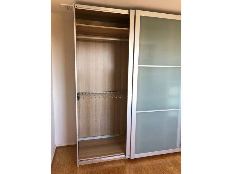 Bright 2 bedroom unit with 16
