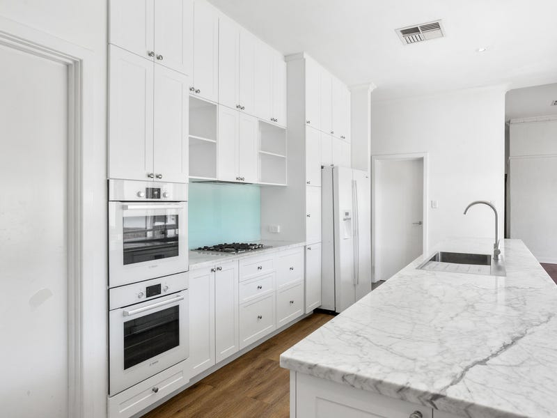 Large Family Home – Charming