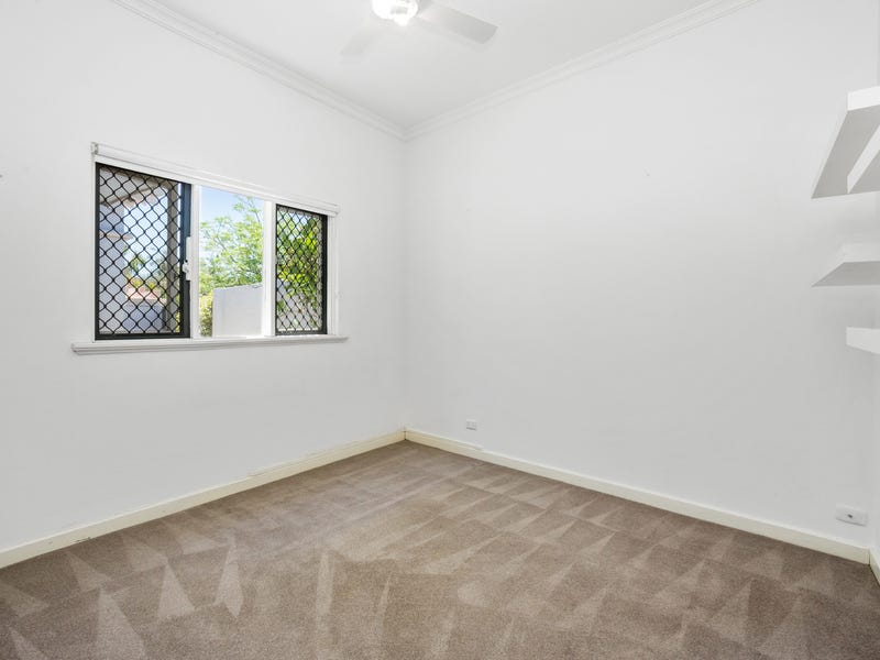 Large Family Home – Charming 20