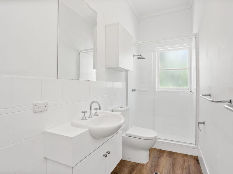 Large Family Home – Charming 21