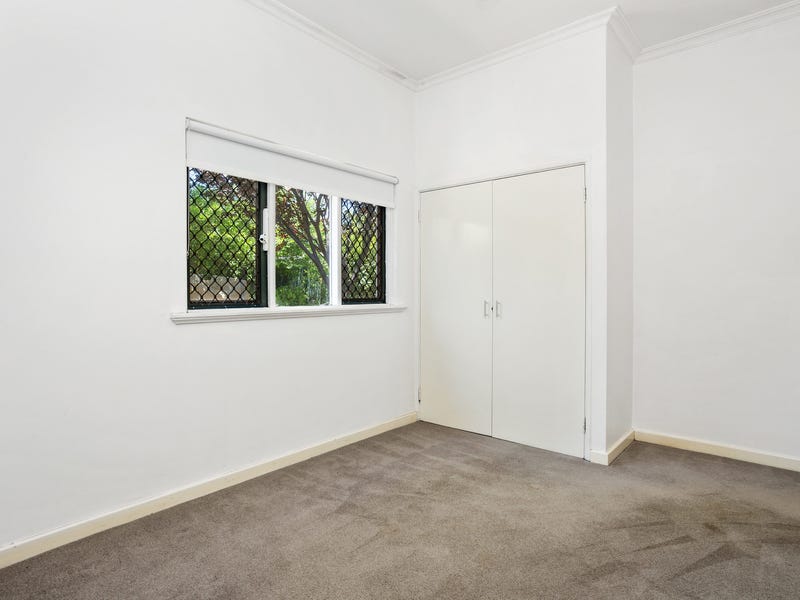 Large Family Home – Charming 22