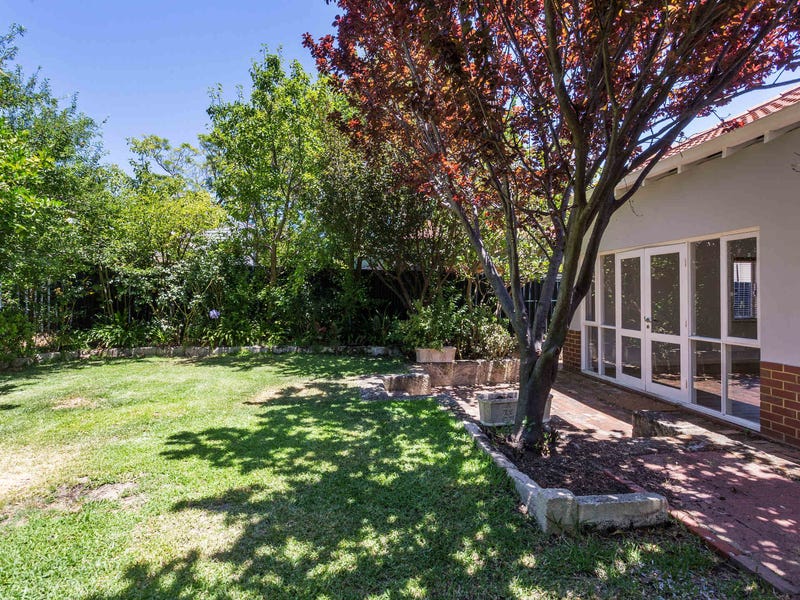 Large Family Home – Charming 30