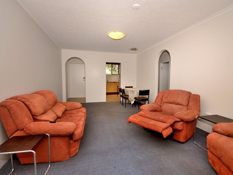 Air Conditioned Centrally Located apartment 4