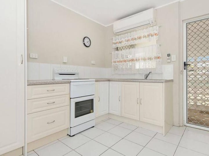 Spacious duplex in Sycamore Street 3