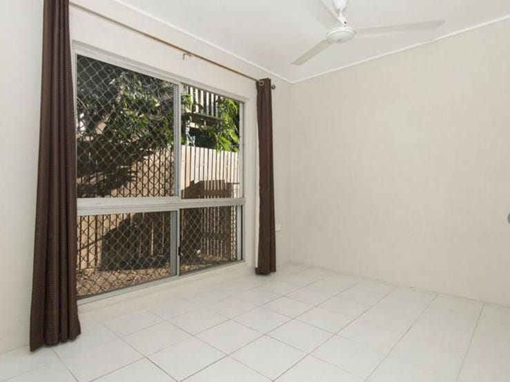 Spacious duplex in Sycamore Street 6