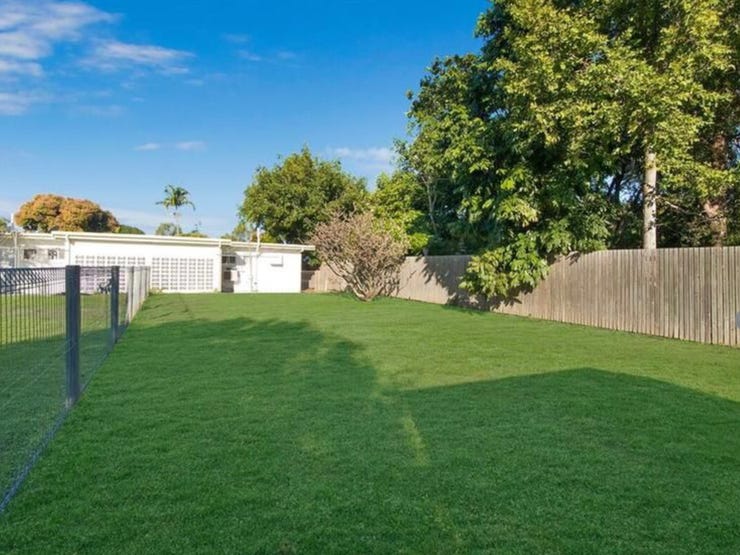 Spacious duplex in Sycamore Street 7