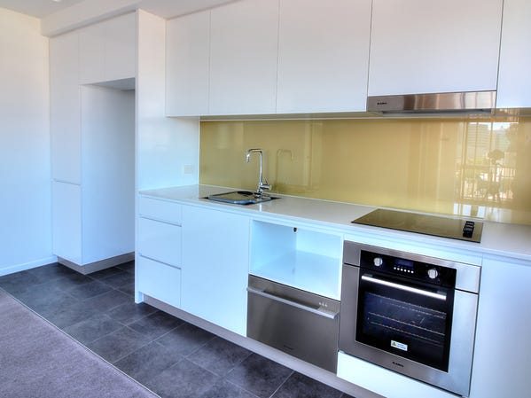 1 Bedroom Great location and 5