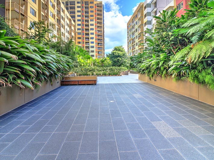 1 Bedroom Great location and 9