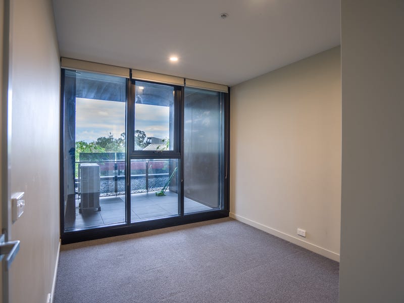 2 bed 2 bath with 5