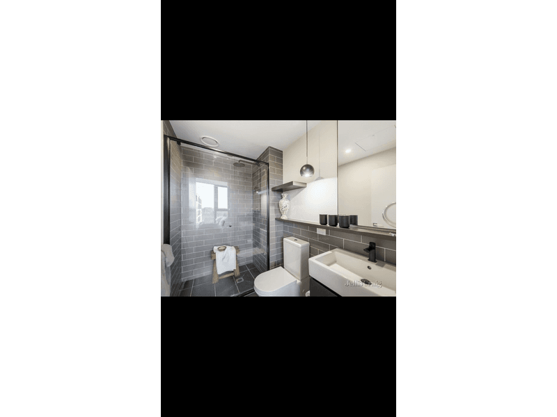 2 bed 2 bath with 6
