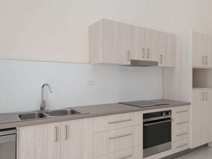 1 Bedroom, 1 Bathroom Unit 5
