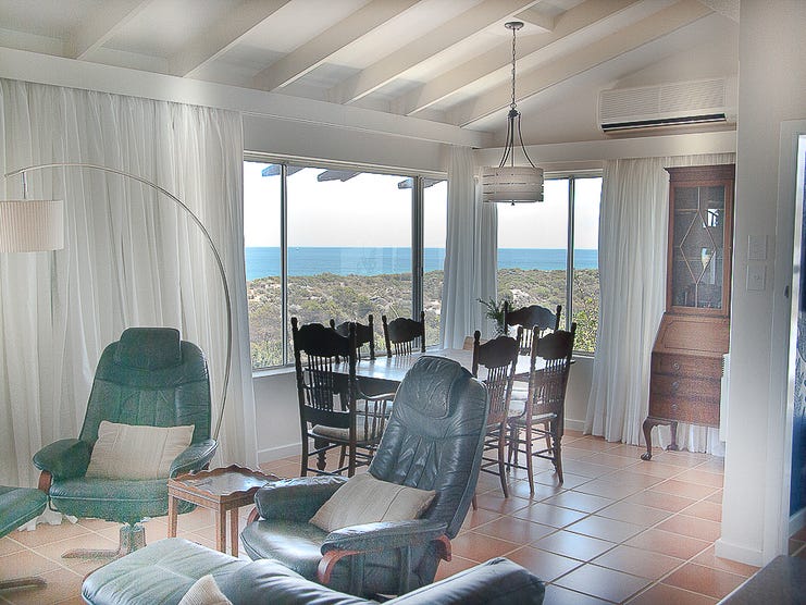 TownHouse Unfurnished Uninterrupted Ocean Views 2