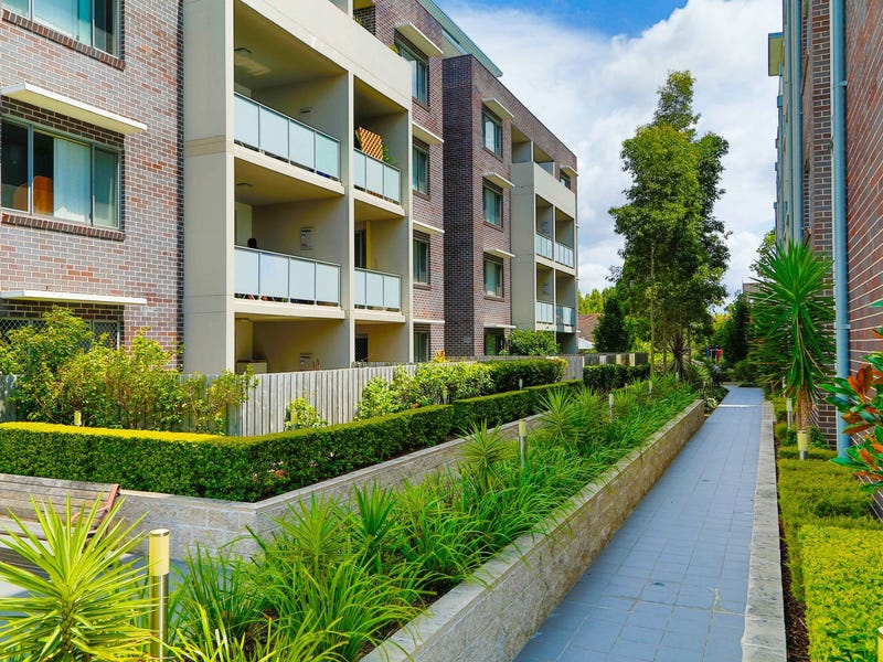 Modern oasis in convenient locale 3
