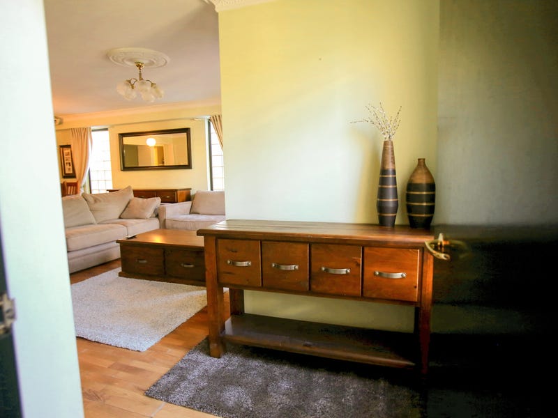 F/Furn 2-BR apartment, ground floor 2