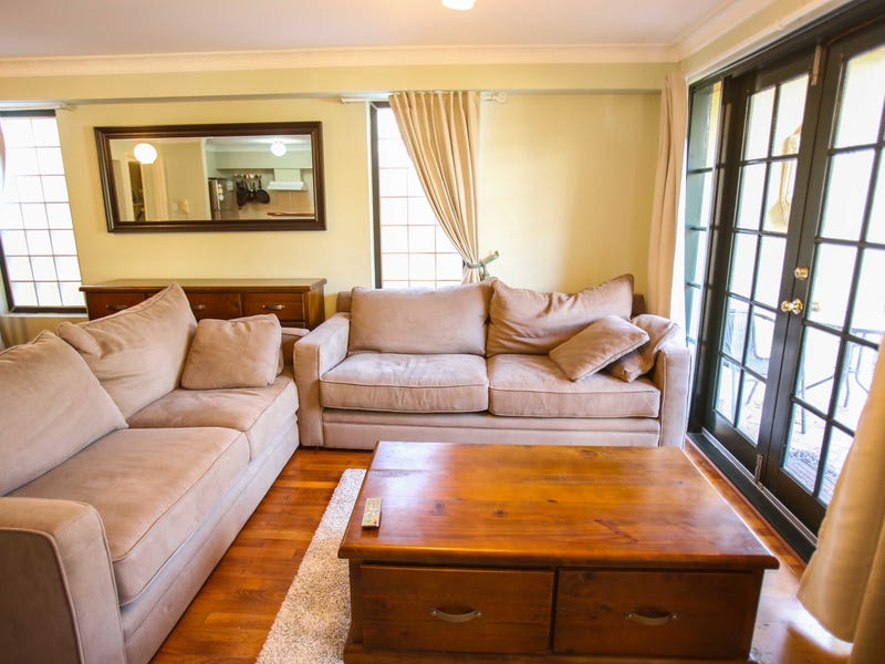 F/Furn 2-BR apartment, ground floor 8