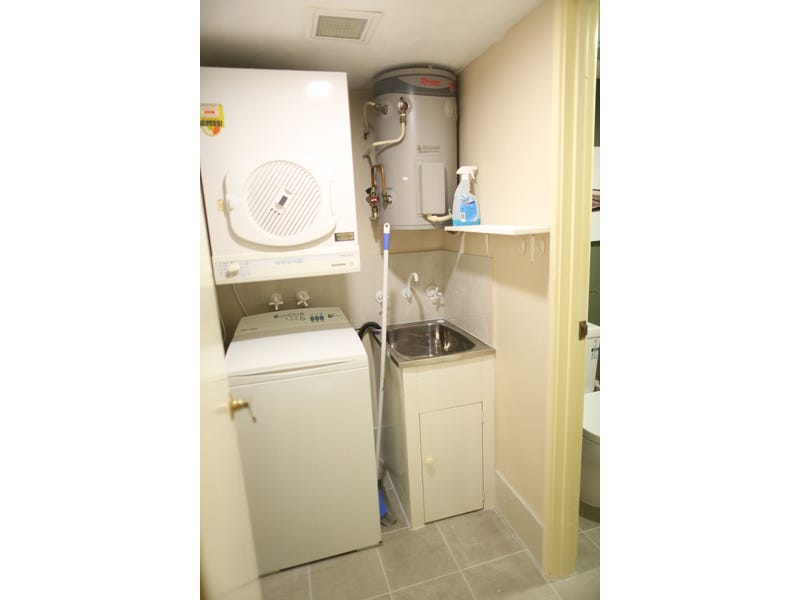 F/Furn 2-BR apartment, ground floor 9