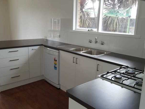RENOVATED  OPEN PLAN LIVING, 3 BEDROOM HOME