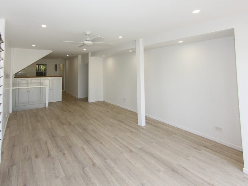2 BEDROOM PLUS STUDY RENOVATED APARTMENT IN A QUIET LEAFY SETTING
