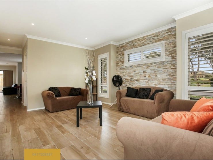 10 Pin Oak Mews 2