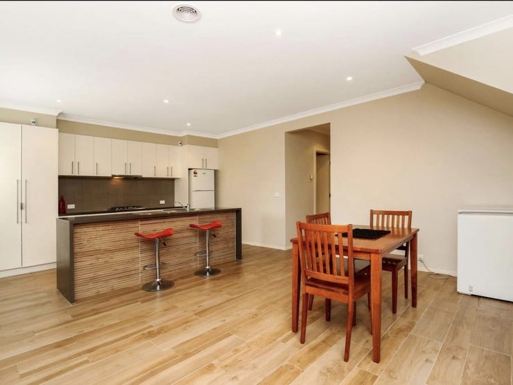 10 Pin Oak Mews 5