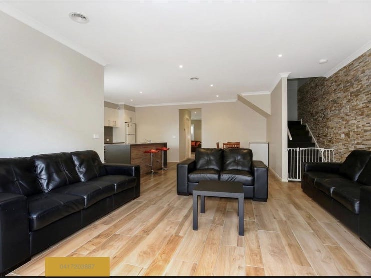10 Pin Oak Mews 6