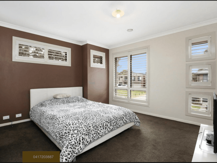 10 Pin Oak Mews 7