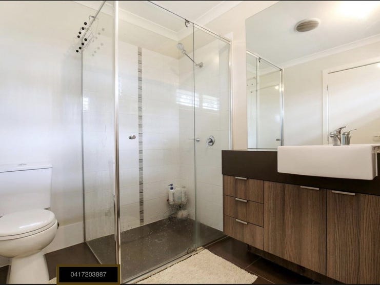 10 Pin Oak Mews 8