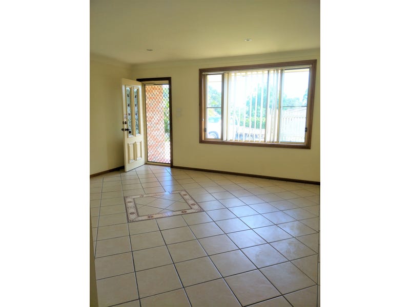SPACIOUS 2 BEDROOM UNIT 2