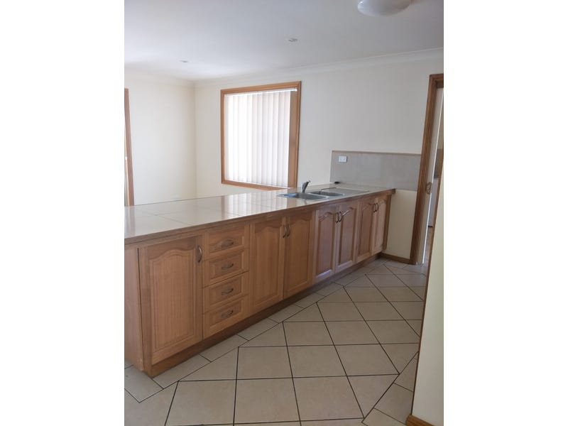 SPACIOUS 2 BEDROOM UNIT 3